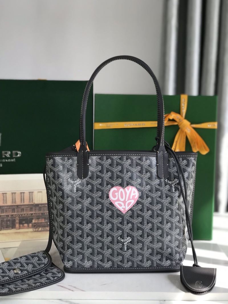 Goyard Shopping Bags